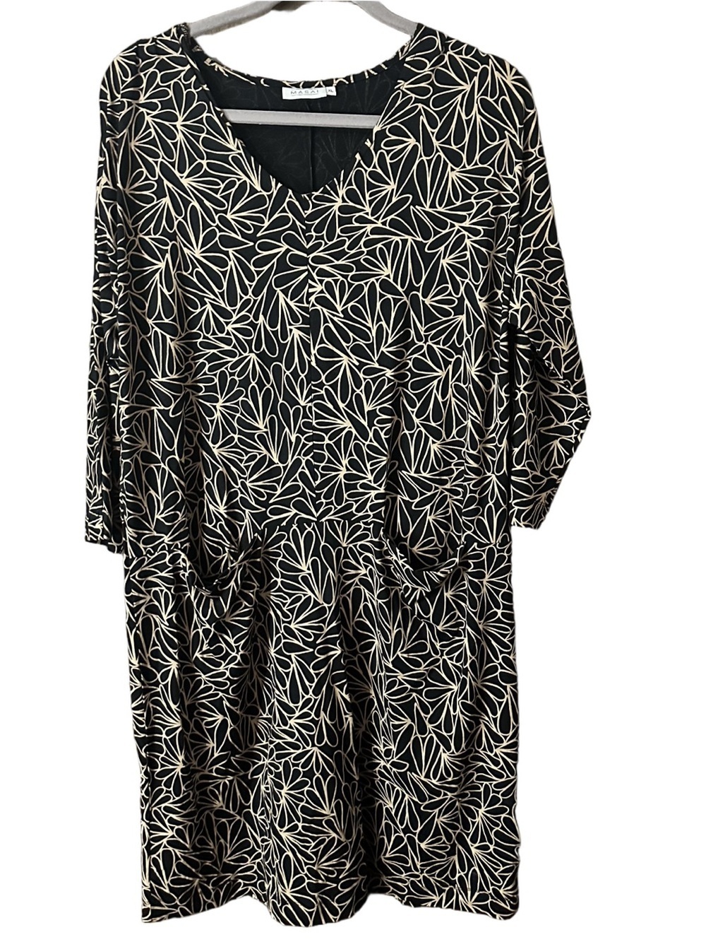 Masai Black & Cream Leaf Floral-like Print V-Neck MIDI Dress Pockets Size XL